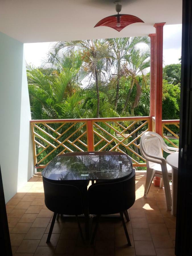 Studio A Louer Proche Des Plages Apartment Sainte-Anne Bagian luar foto