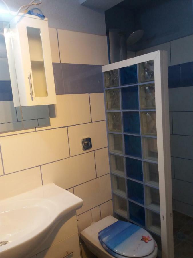 Studio A Louer Proche Des Plages Apartment Sainte-Anne Bagian luar foto